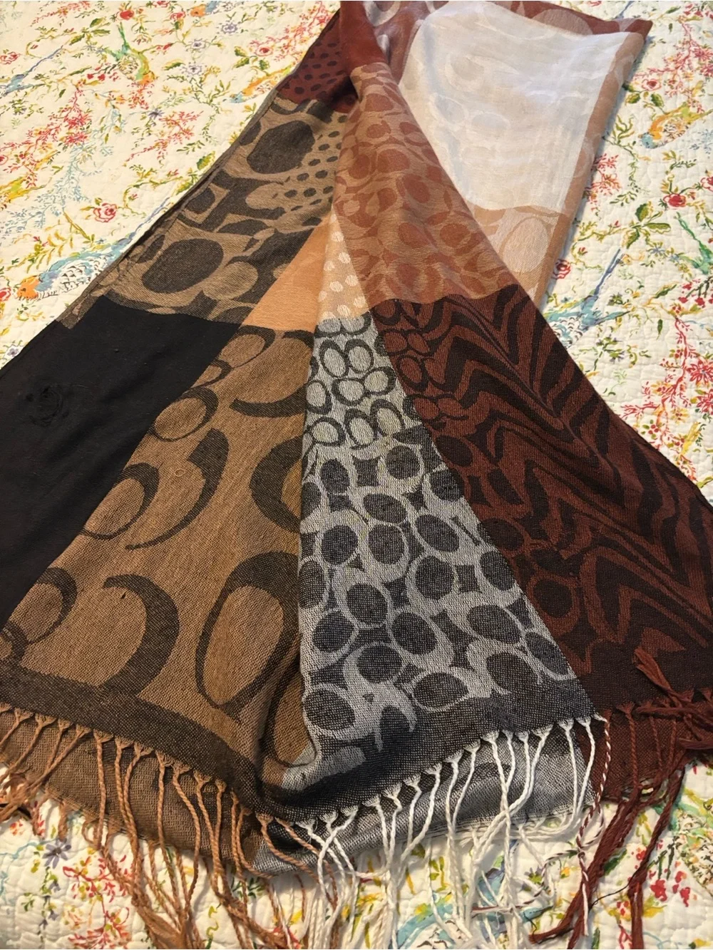 Womens Multi-Tone Patterned Fringed Scarf - Brown/Black